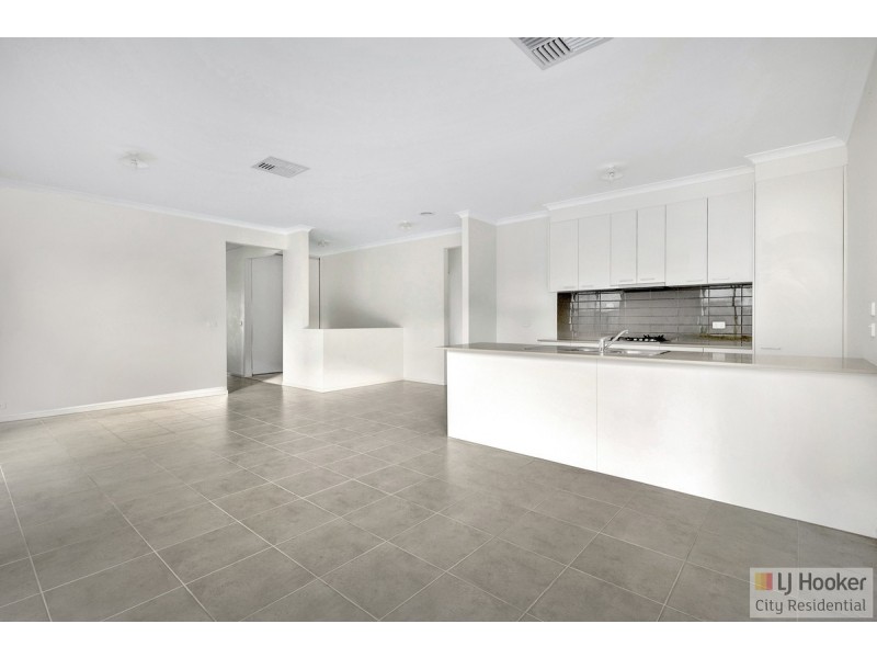 66 Riverside Drive, Craigieburn VIC 3064