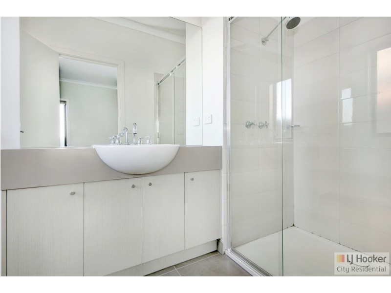 66 Riverside Drive, Craigieburn VIC 3064