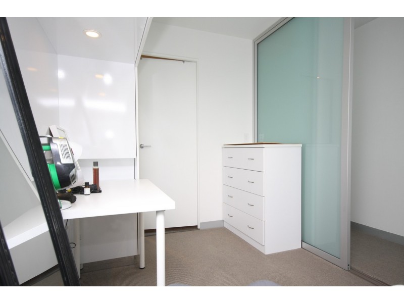 402/53 Batman Street, West Melbourne VIC 3003