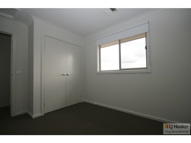 33 Muse Boulevard, Truganina VIC 3029