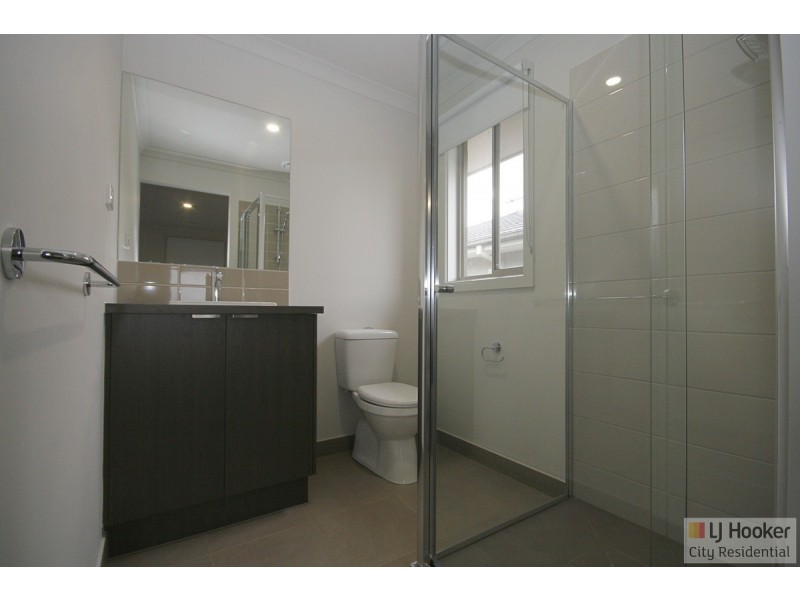 33 Muse Boulevard, Truganina VIC 3029