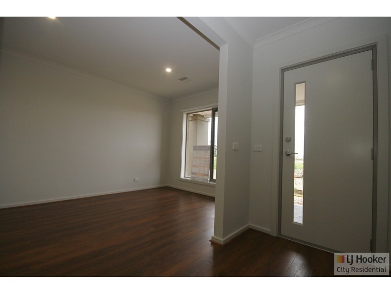 42 Aphrodite Drive, Truganina VIC 3029