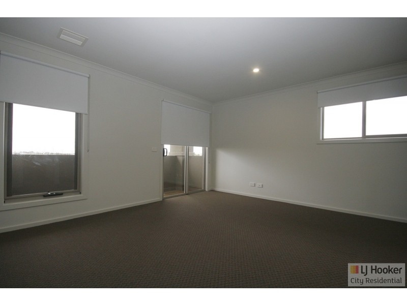 42 Aphrodite Drive, Truganina VIC 3029