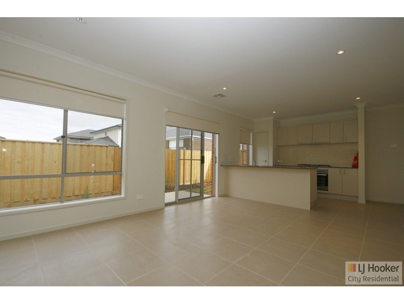 15 Leroy Crescent, Point Cook VIC 3030