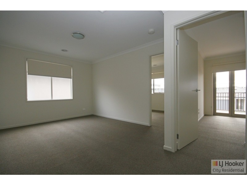 15 Leroy Crescent, Point Cook VIC 3030