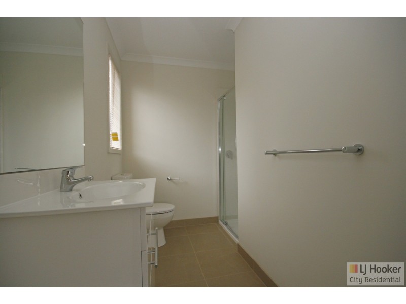 15 Leroy Crescent, Point Cook VIC 3030