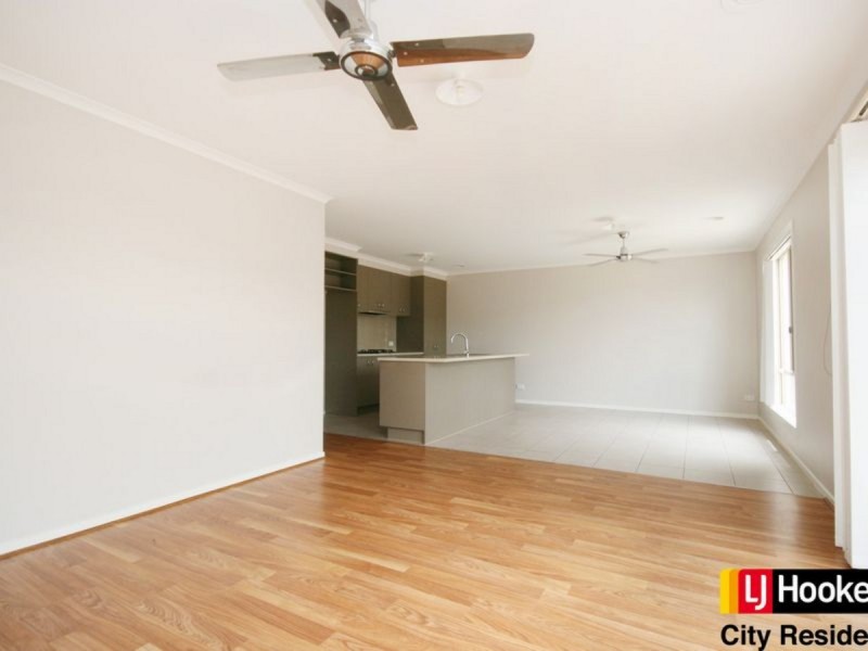 28 Blue Jay Crescent, Tarneit VIC 3029