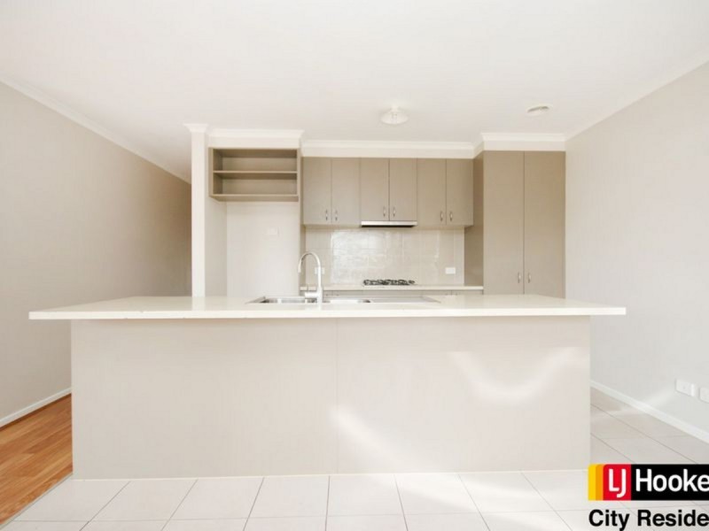 28 Blue Jay Crescent, Tarneit VIC 3029