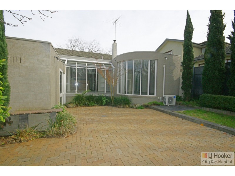 14 Rossfield Avenue, Kew VIC 3101