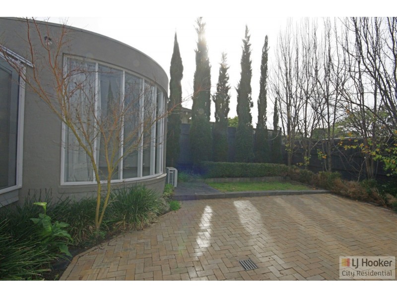 14 Rossfield Avenue, Kew VIC 3101