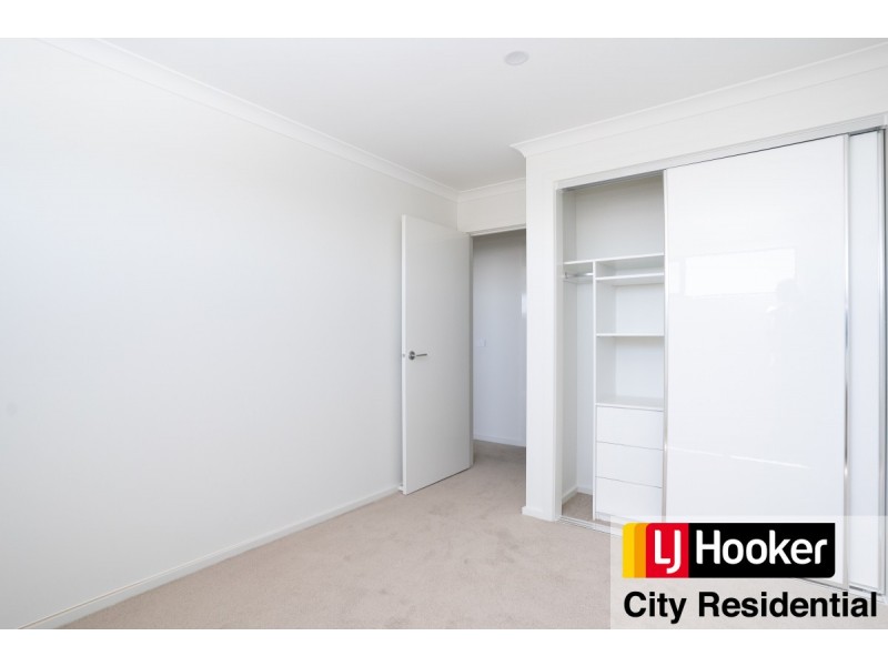 7 Clarence Walk, Mickleham VIC 3064