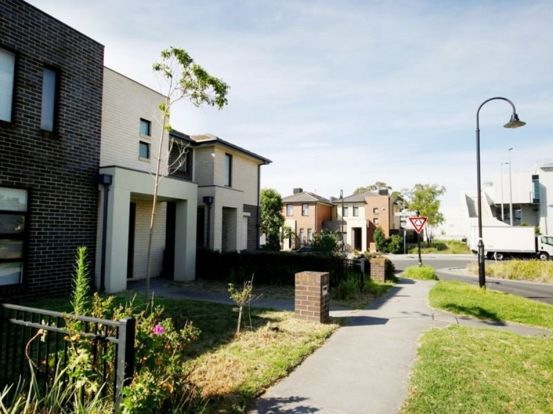 39 Evergreen Boulevard, Clayton South VIC 3169