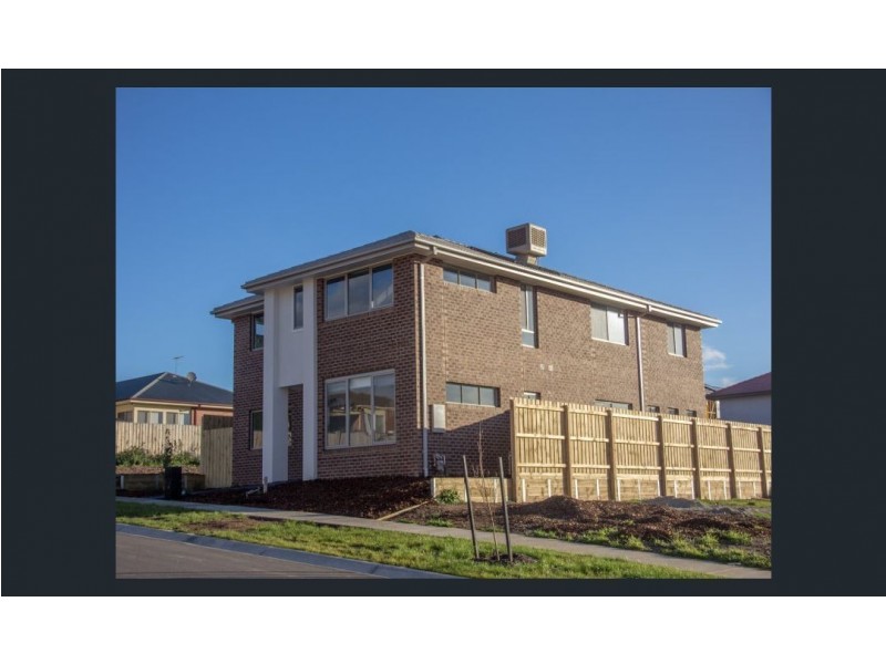 4 Savile Place, Narre Warren VIC 3805