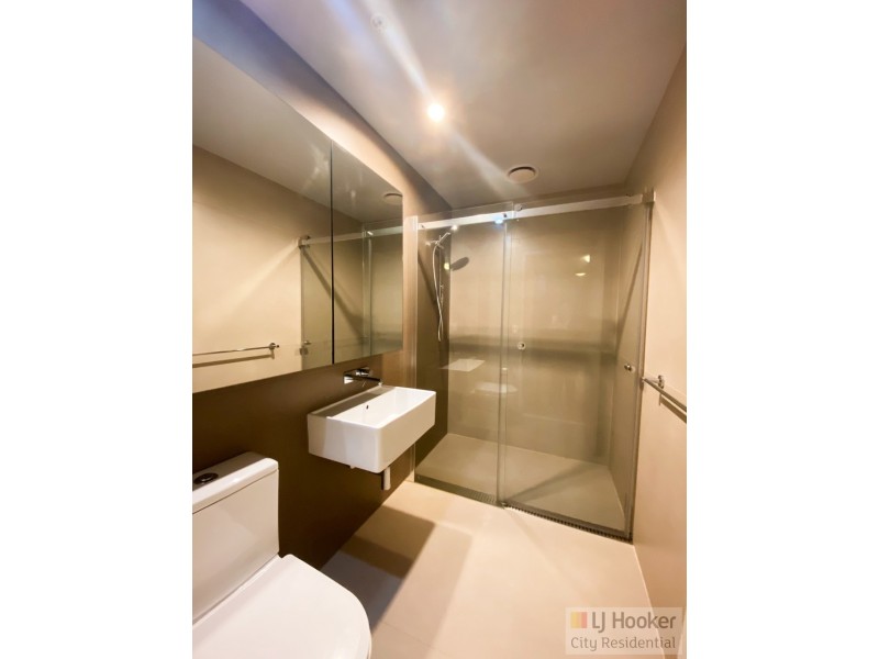 2003/568 Collins Street, Melbourne VIC 3000