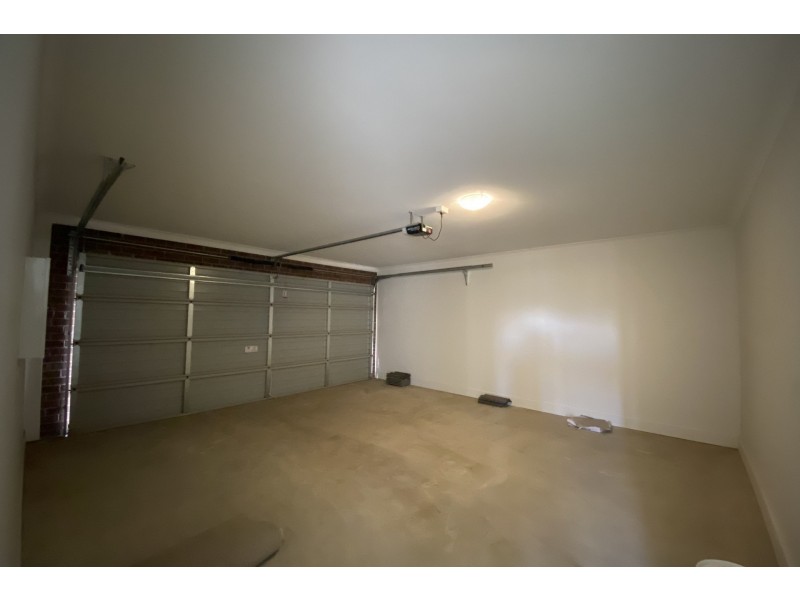 16 Sapling Boulevard, Tarneit VIC 3029