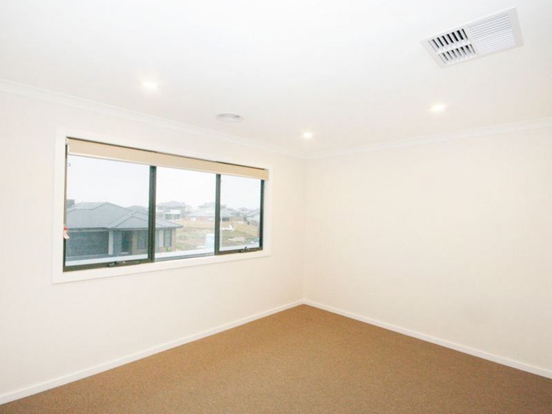 24 Devoe Road, Point Cook VIC 3030