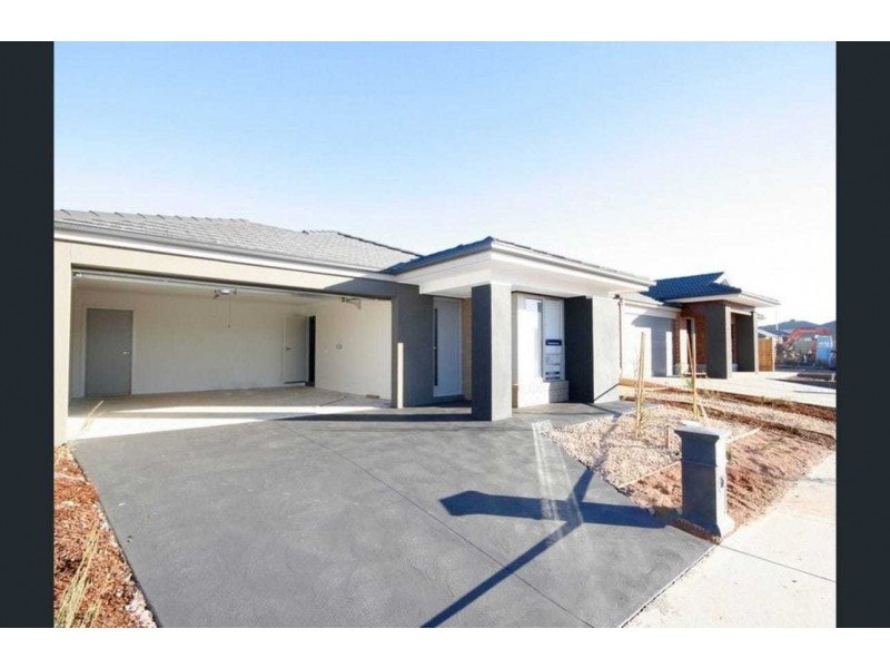 22 Kittyhawk Road, Point Cook VIC 3030