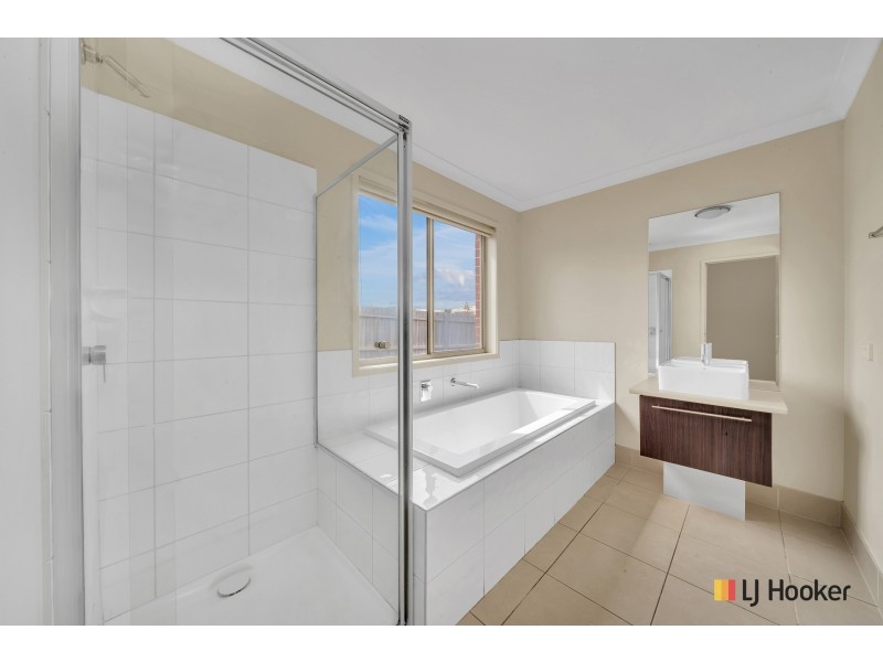 51 Botanical Drive, Truganina VIC 3029