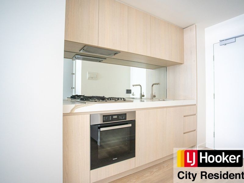 1209W/105 Batman Street, West Melbourne VIC 3003