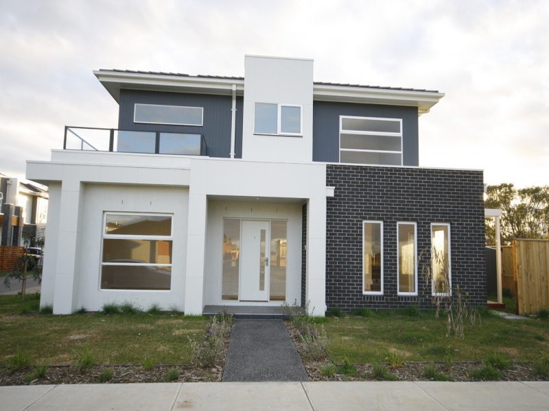 1/5 Annafee Avenue, Keysborough VIC 3173