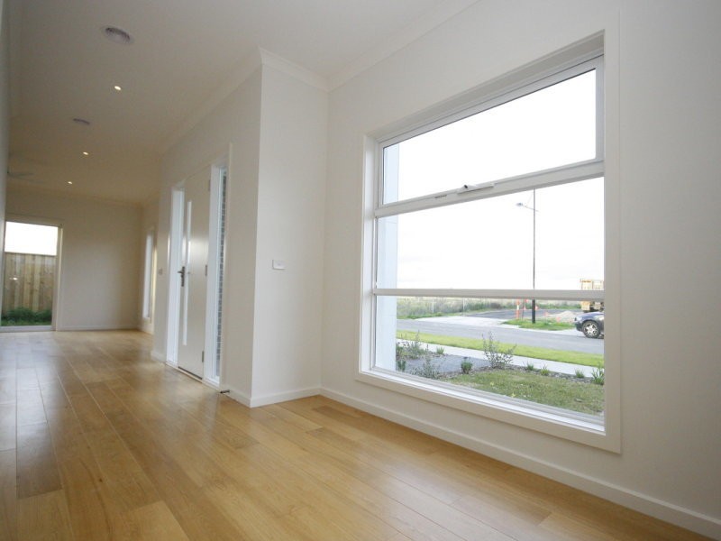 1/5 Annafee Avenue, Keysborough VIC 3173