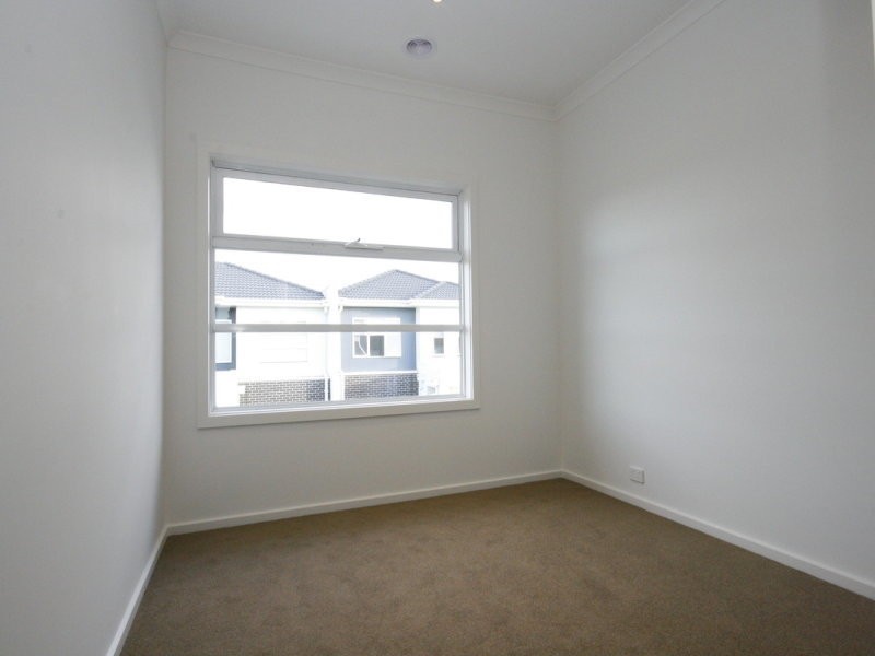 1/5 Annafee Avenue, Keysborough VIC 3173