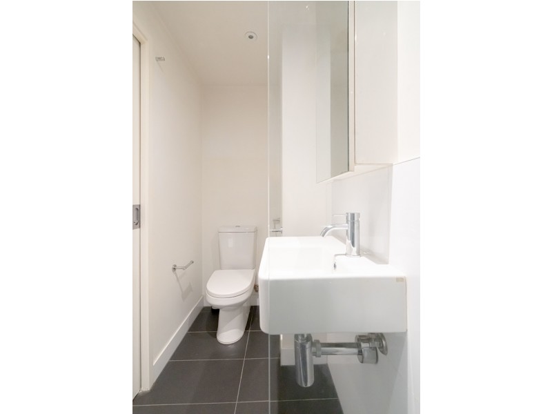 2105/7 Katherine Place, Melbourne VIC 3000