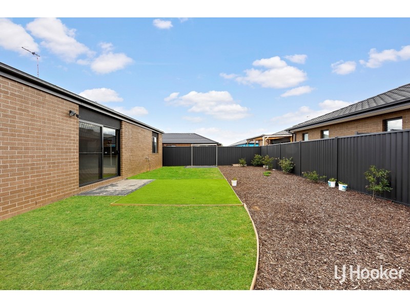 7 Guidance Way, Tarneit VIC 3029
