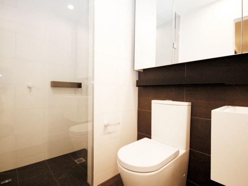 413/6-22 Pearl River Road, Docklands VIC 3008