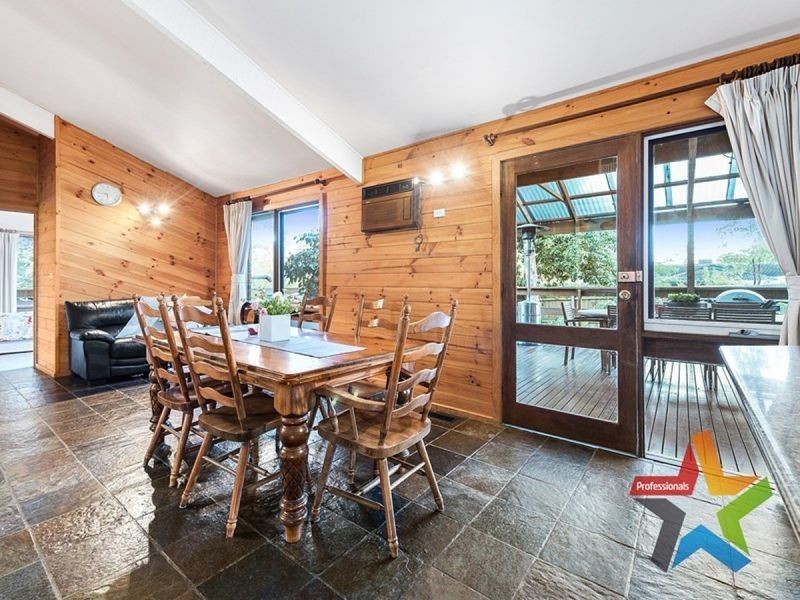 20 Henty Court, Croydon VIC 3136