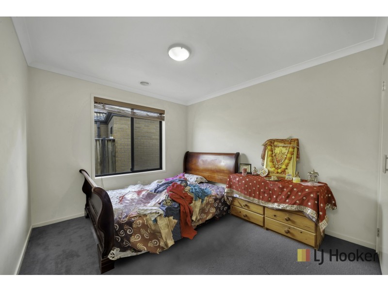 11 Runlet Drive, Point Cook VIC 3030