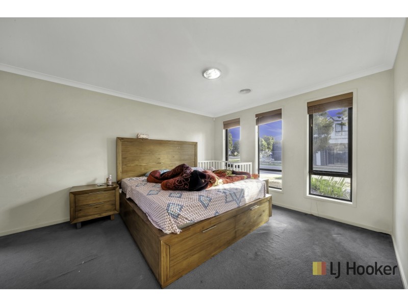 11 Runlet Drive, Point Cook VIC 3030