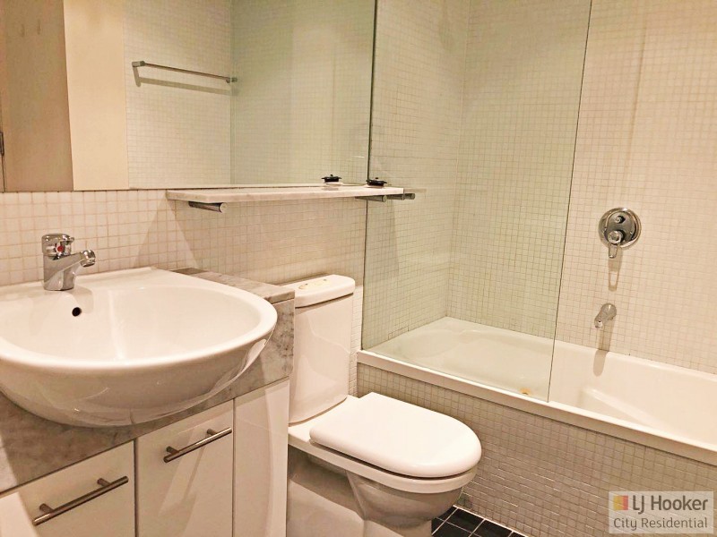 1303/225 Elizabeth Street, Melbourne VIC 3000