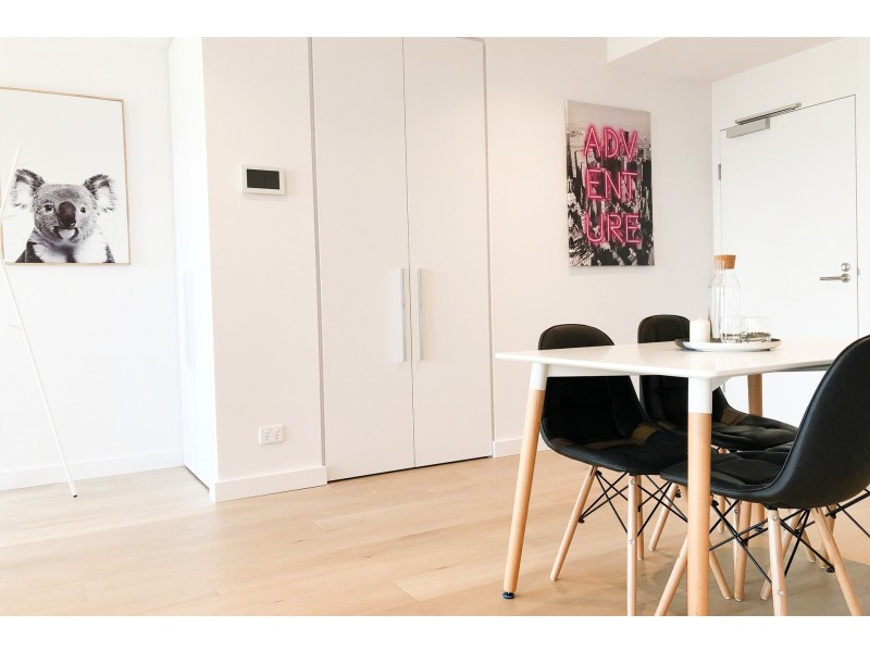 2115/666 Flinders Street, Docklands VIC 3008