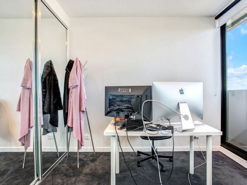 2701/89 Gladstone Street, South Melbourne VIC 3205