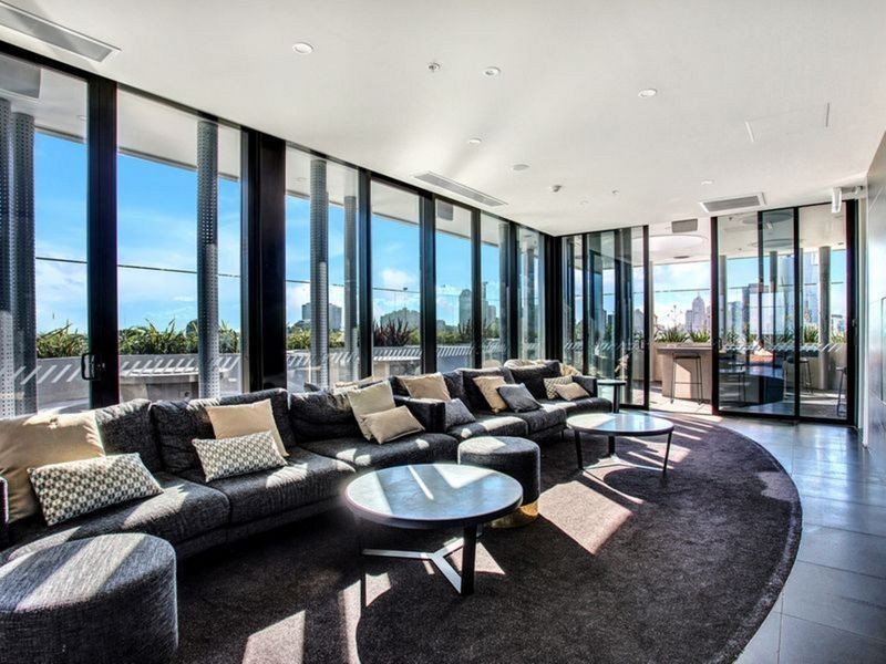 2701/89 Gladstone Street, South Melbourne VIC 3205