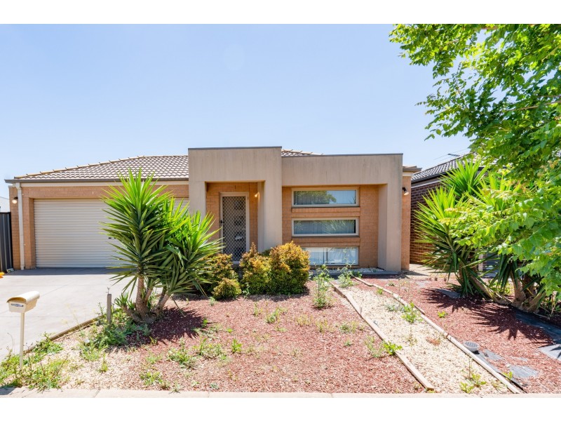 28 Blue Jay Crescent, Tarneit VIC 3029