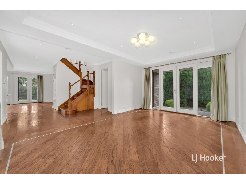 2/18 Jenner Street, Blackburn South VIC 3130