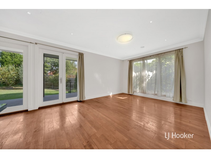 2/18 Jenner Street, Blackburn South VIC 3130