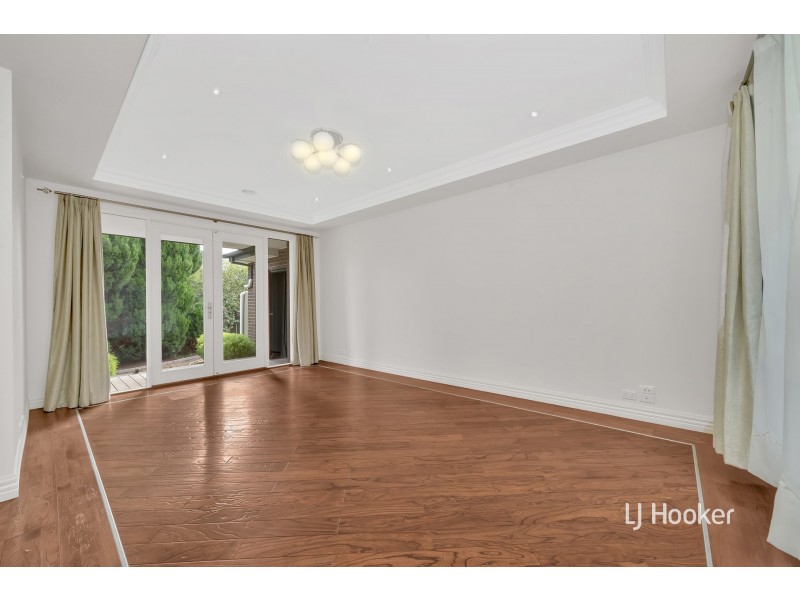 2/18 Jenner Street, Blackburn South VIC 3130