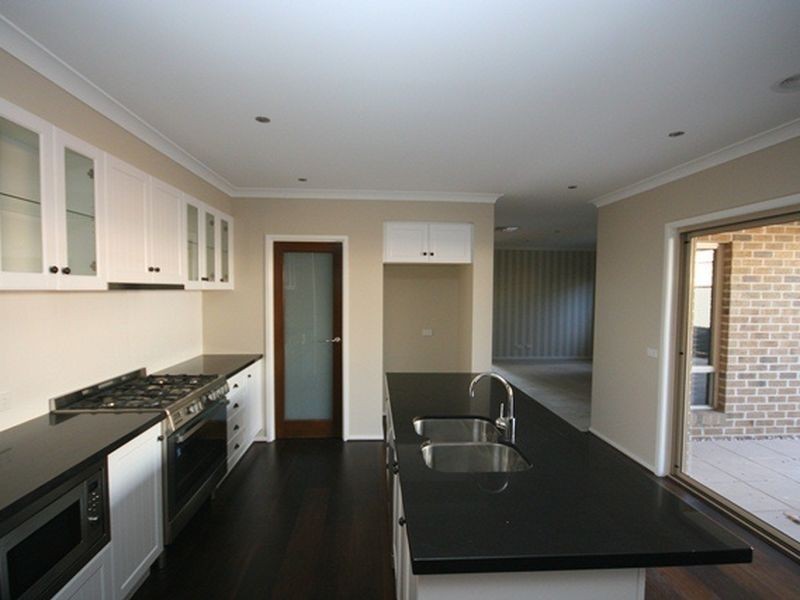 13 Ponsford Drive, Point Cook VIC 3030