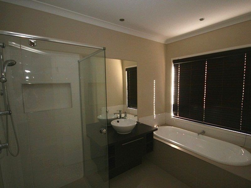 13 Ponsford Drive, Point Cook VIC 3030