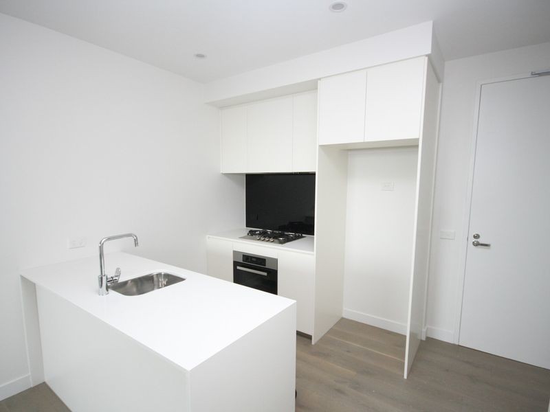 411/803 Dandenong Road, Malvern East VIC 3145