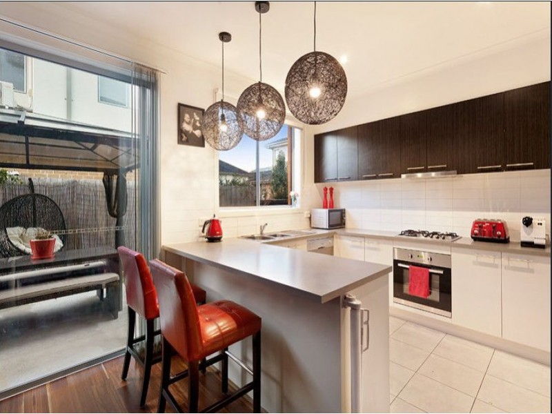 2 Pear Court, Seaford VIC 3198