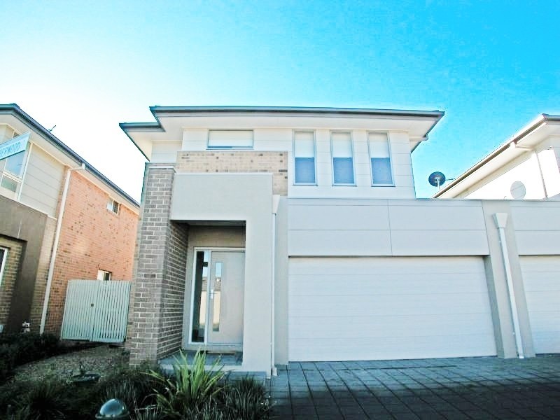 13 Amphion Street, Epping VIC 3076