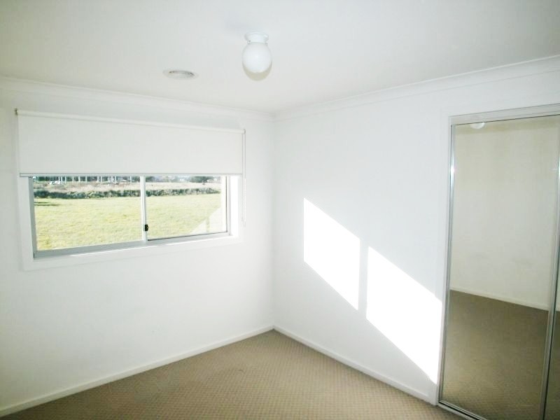13 Amphion Street, Epping VIC 3076