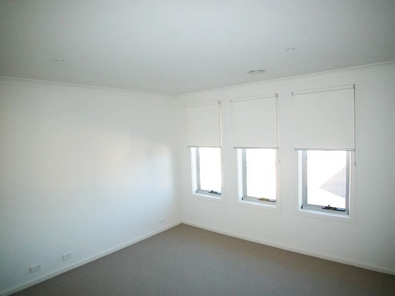 13 Amphion Street, Epping VIC 3076