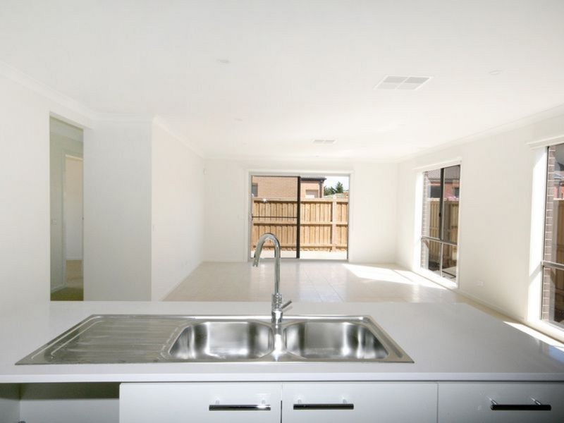 11 Lambro Way, Point Cook VIC 3030