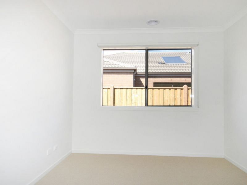 11 Lambro Way, Point Cook VIC 3030