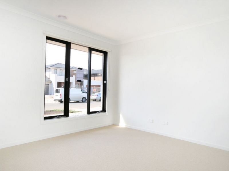 11 Lambro Way, Point Cook VIC 3030